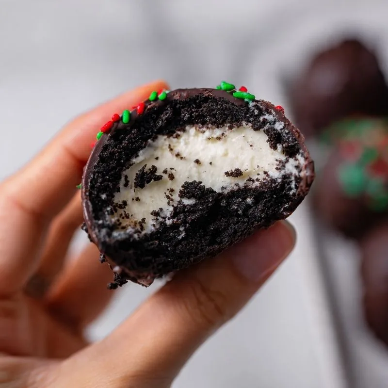 Easy No Bake Christmas Oreo Balls Recipe
